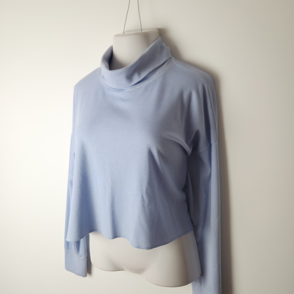AE Blue Cowlneck Cropped Top M